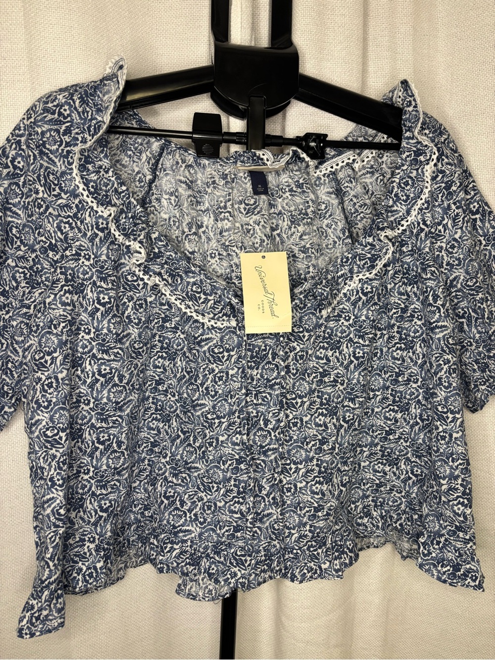 Universal Blue Floral Short-Sleeve Peasant Blouse